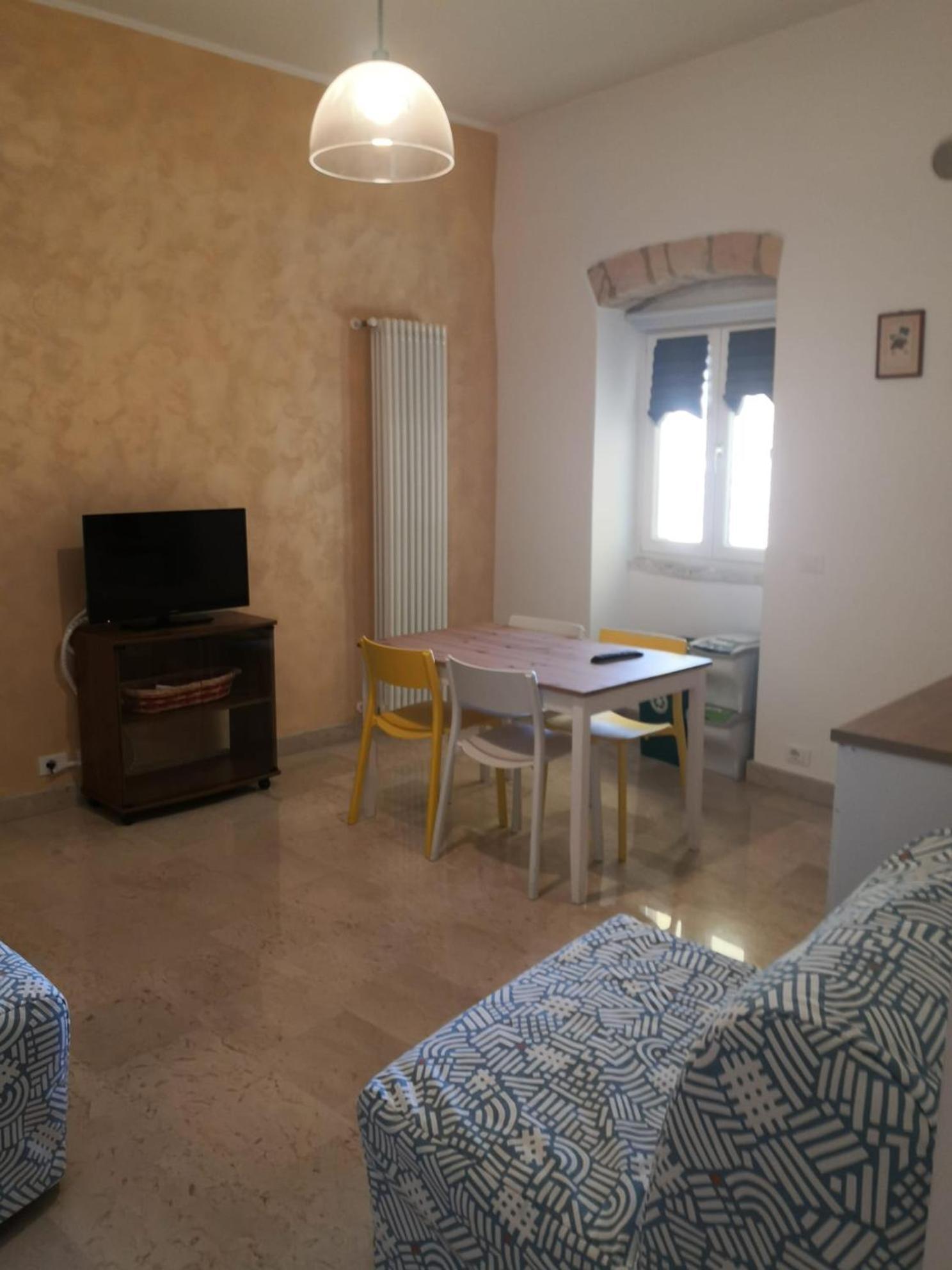 סנטרמו אין קולה B&B Piazza Garibaldi מראה חיצוני תמונה